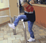 男生给女生发调皮表情什么意思10 男生给女生发调皮表情什么意思10