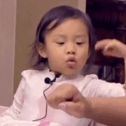 美女小赵表情包5