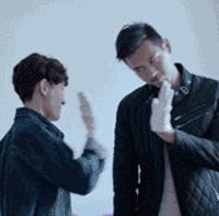 qq表情包变得很大怎么回事6 qq表情包变得很大怎么回事6